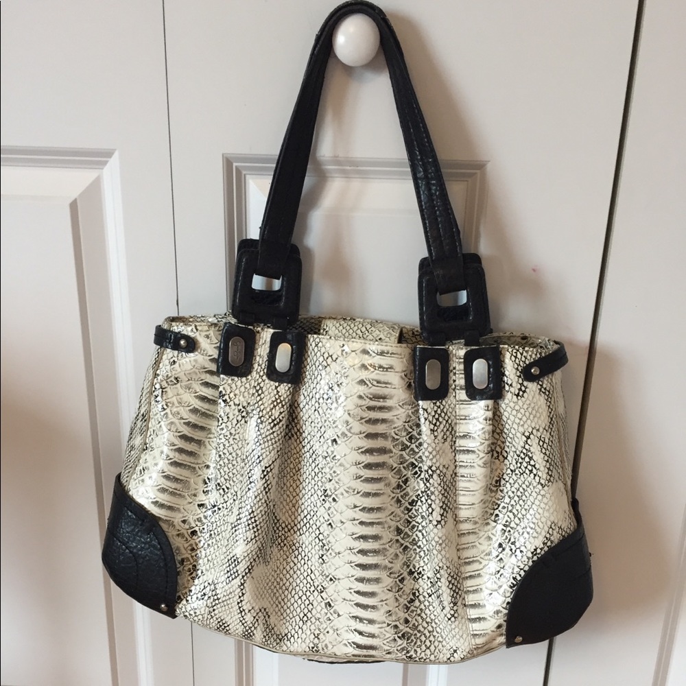 Super Cute Jessica Simpson Purse!